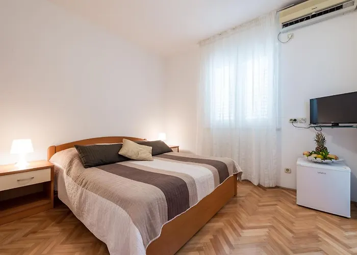 Amazing View And Dragan *