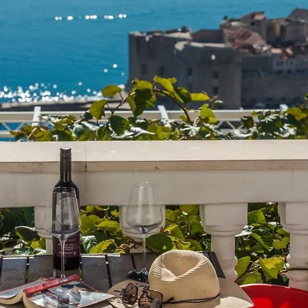 Apartment Amazing View And Dragan *